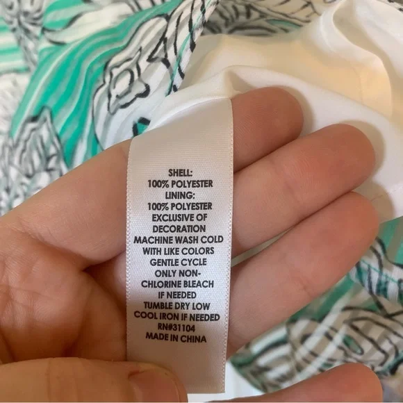 Crown & Ivy Floral Green, White, & Navy Dress - Picture 9 of 9